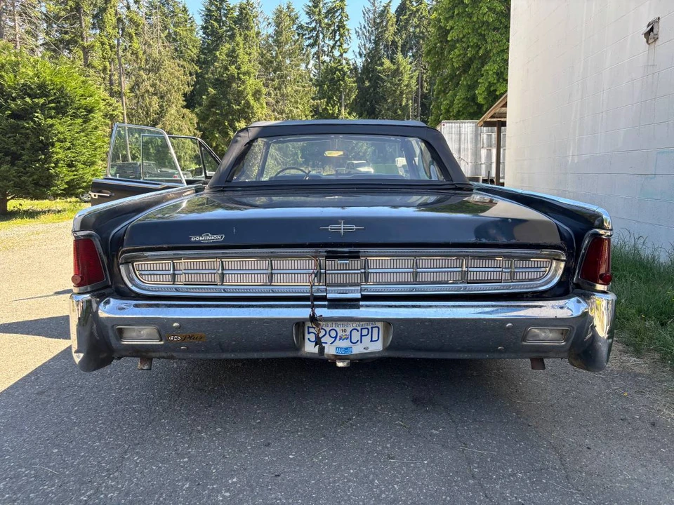 1963 Lincoln Continental 4th Gen - Image 9 of 10