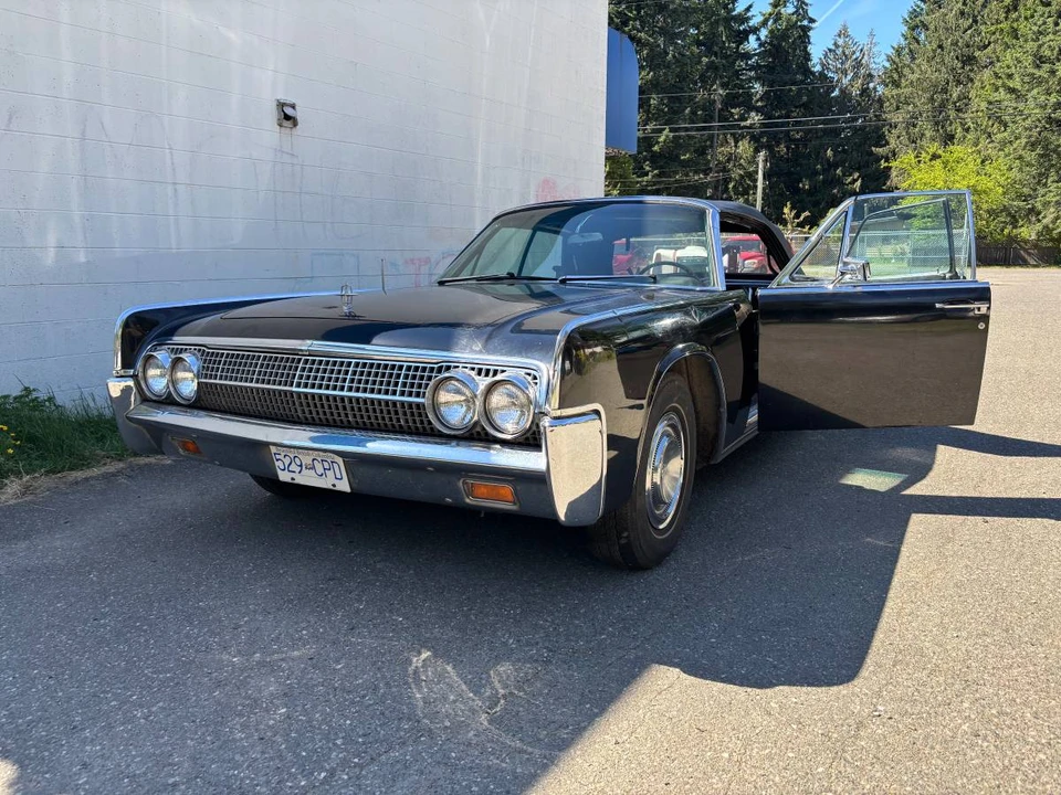 1963 Lincoln Continental 4th Gen - Image 2 of 10