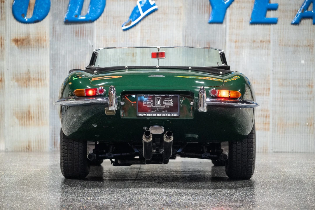 Jaguar Replica - Image 10 of 31