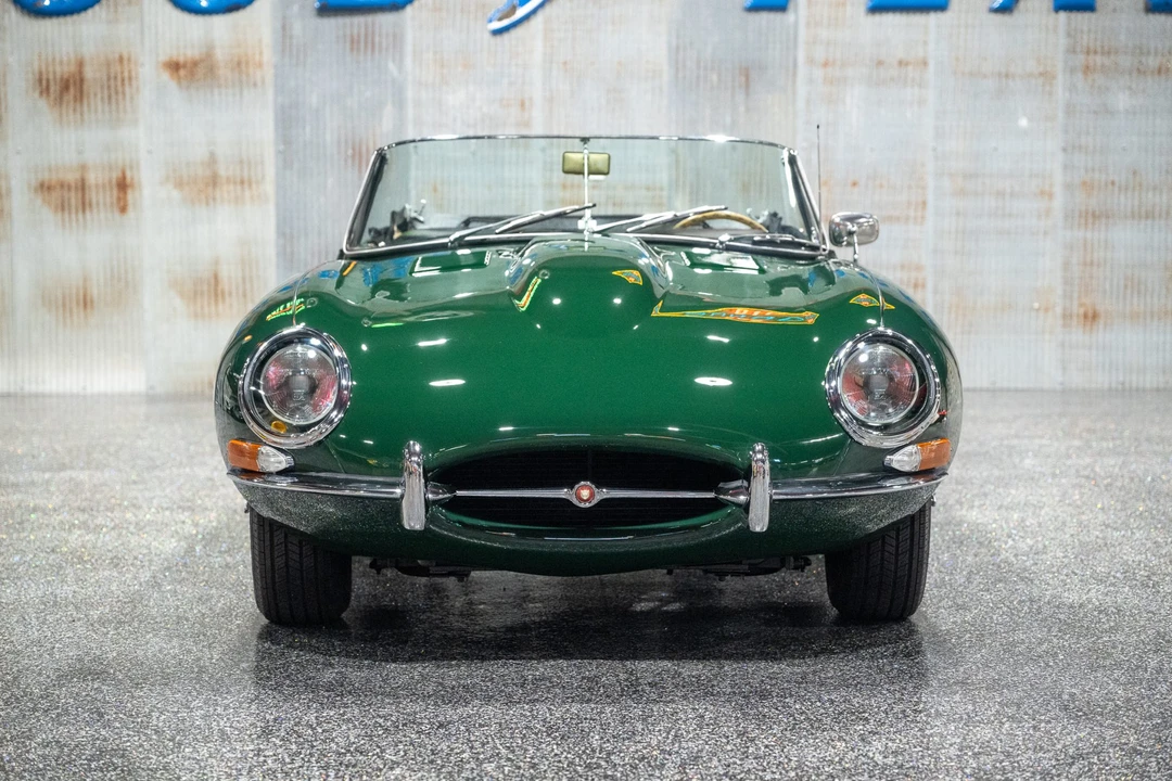 Jaguar Replica - Image 19 of 31