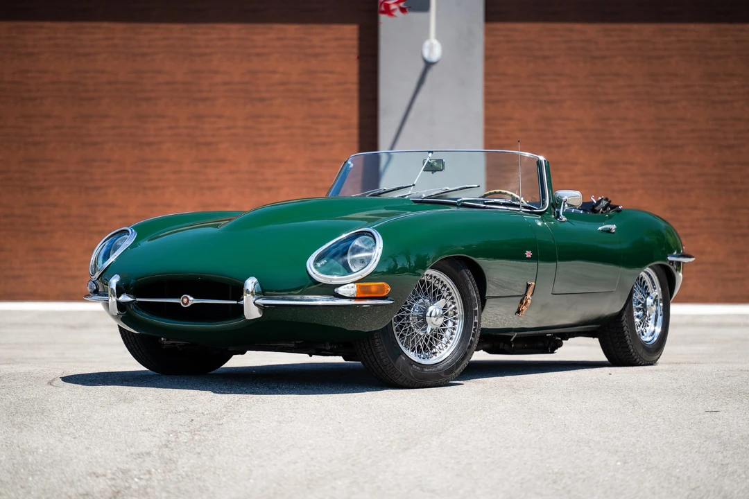 Jaguar Replica - Image 20 of 31