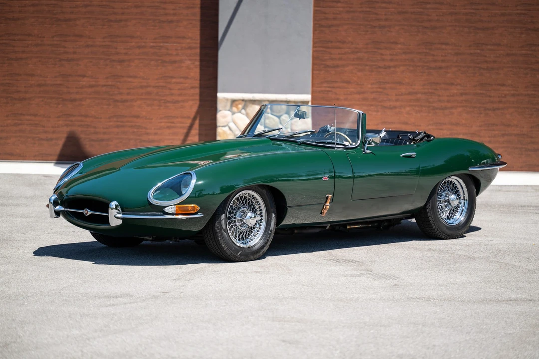 Jaguar Replica - Image 22 of 31