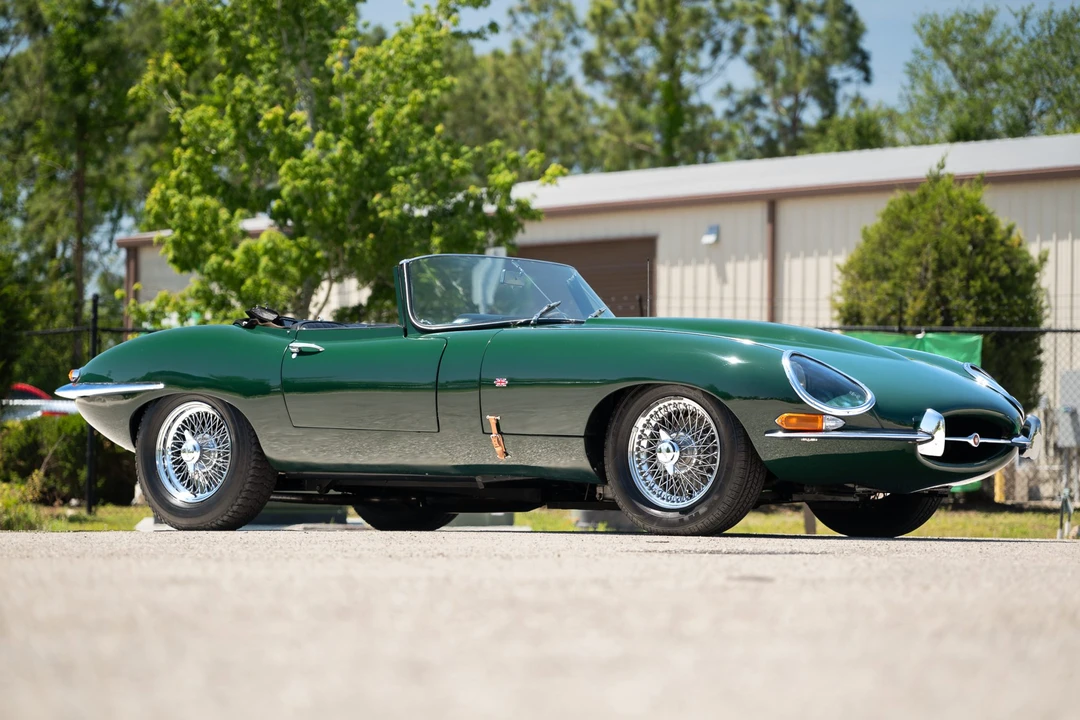 Jaguar Replica - Image 29 of 31