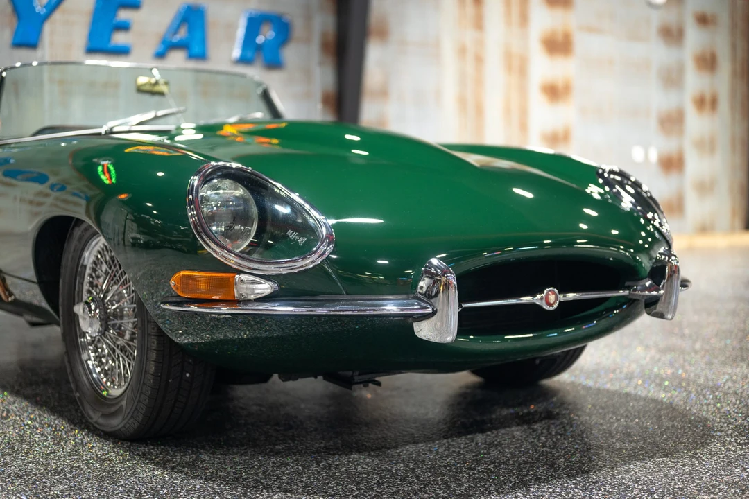 Jaguar Replica - Image 31 of 31