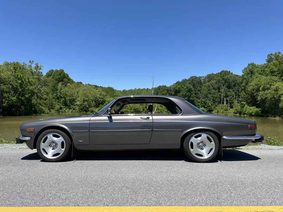 1977 Jaguar XJ Coupe - Image 19 of 31