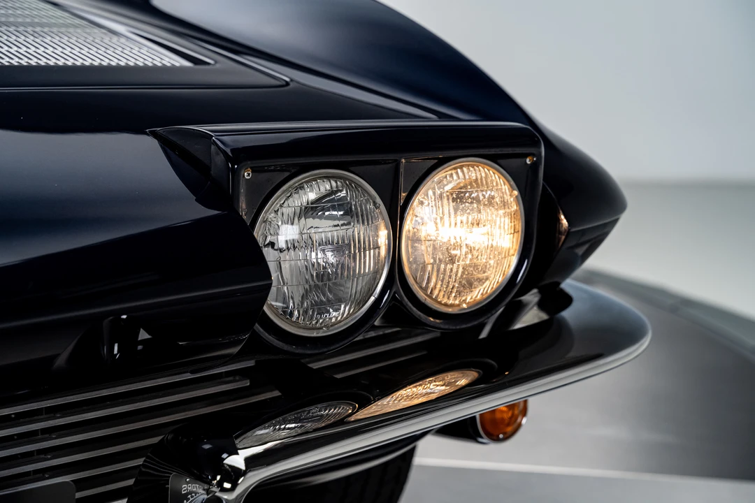 1963 Chevrolet Corvette C2 - Image 15 of 31