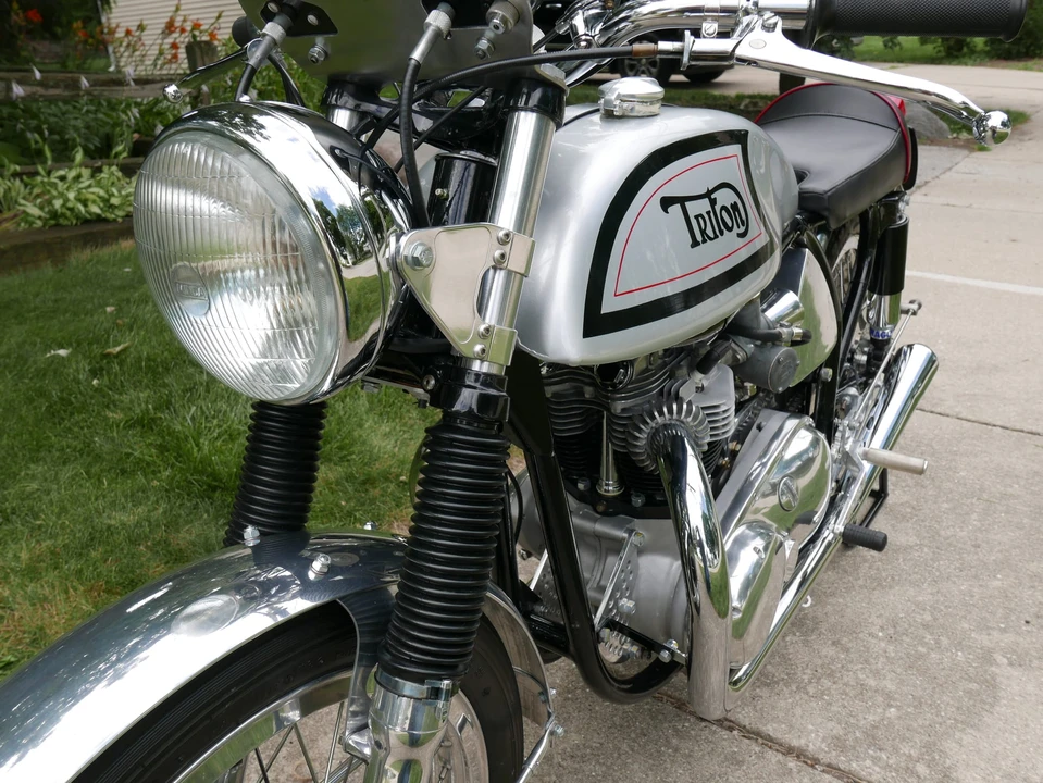 Triumph Tiger (Triumph Engineering) - Image 14 of 31
