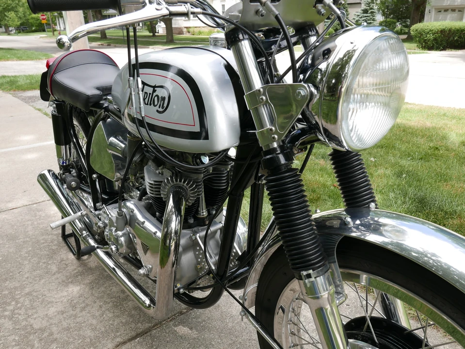 Triumph Tiger (Triumph Engineering) - Image 15 of 31