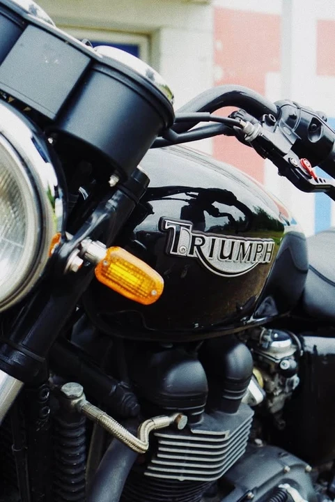 2007 Triumph New Bonneville - Image 8 of 9