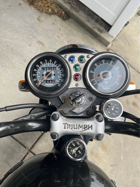 2007 Triumph New Bonneville - Image 6 of 9