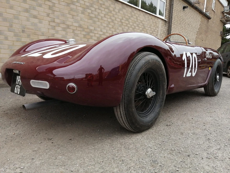 Triumph Roadster - Image 19 of 31