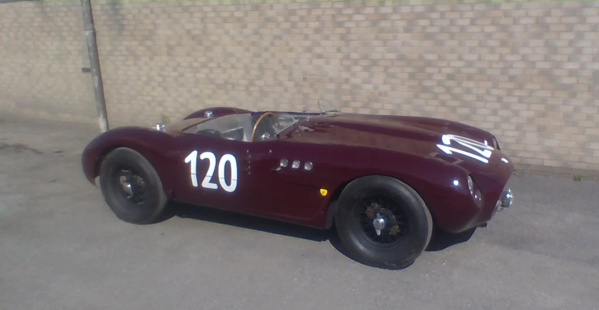 Triumph Roadster - Image 14 of 31