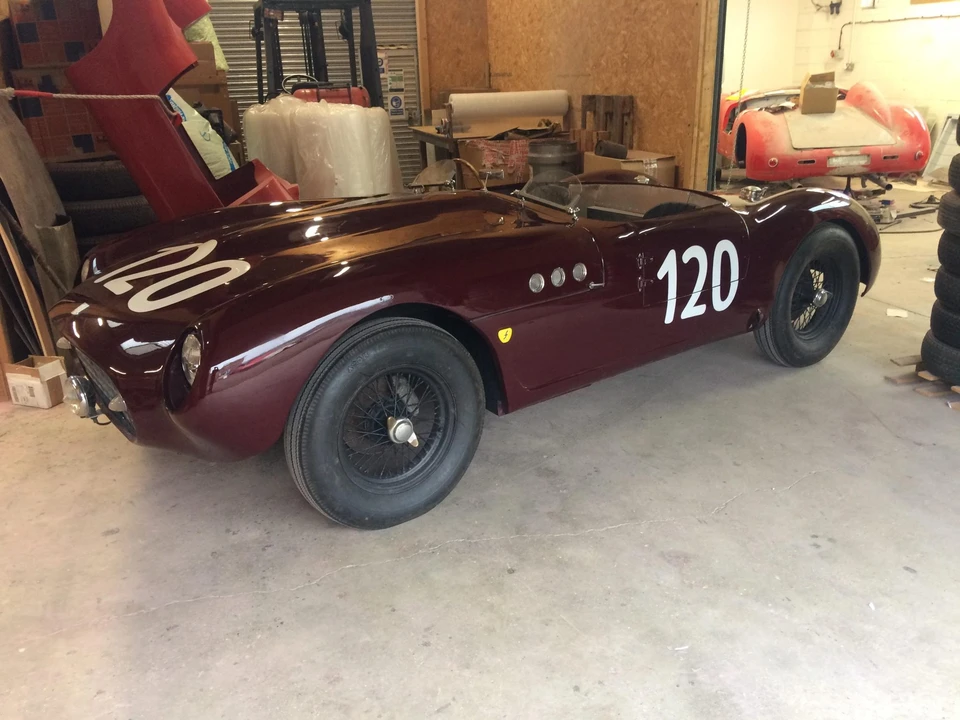 Triumph Roadster - Image 29 of 31