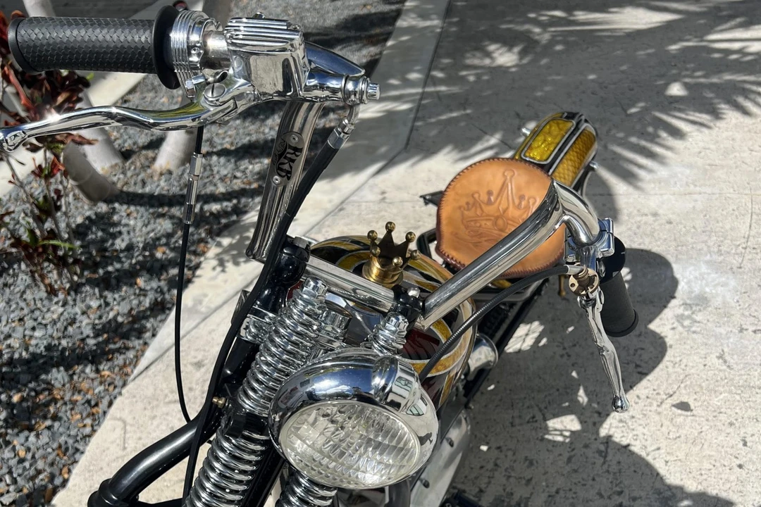 Triumph Bonneville T140 - Image 4 of 8