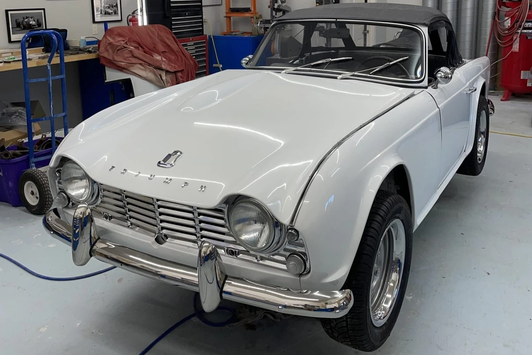Triumph TR4 - Image 23 of 31