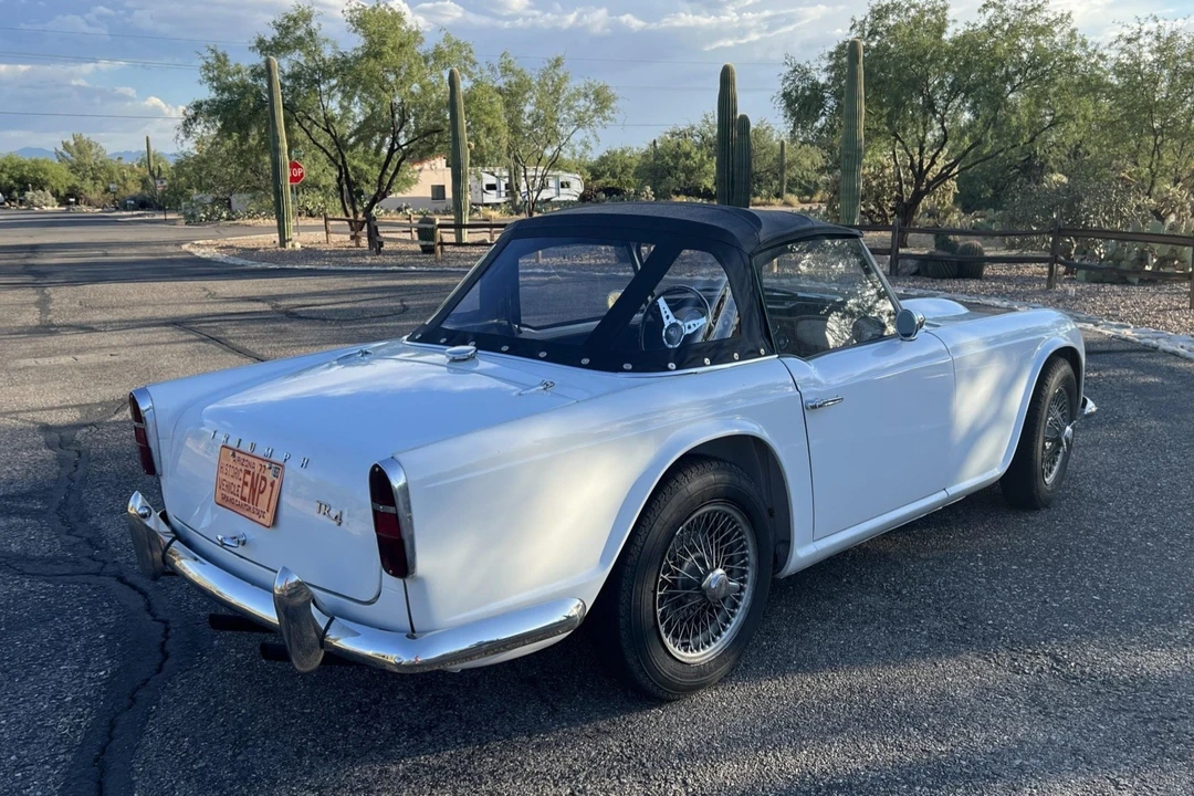 Triumph TR4 - Image 11 of 31