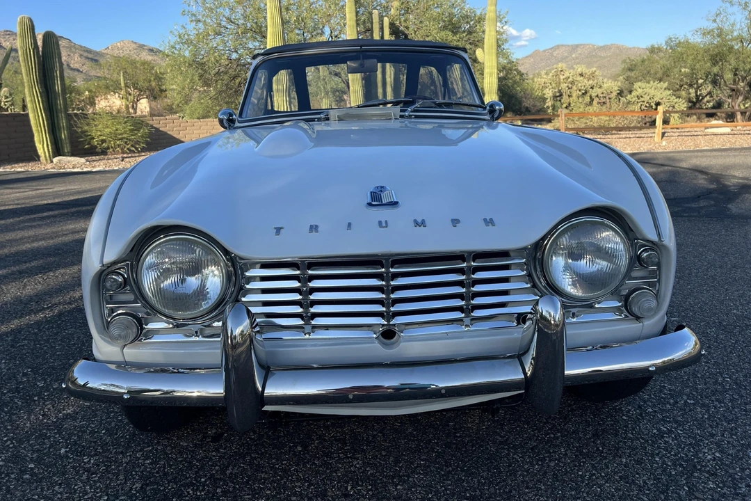 Triumph TR4 - Image 21 of 31
