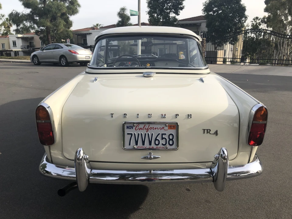 Triumph TR4A - Image 16 of 31