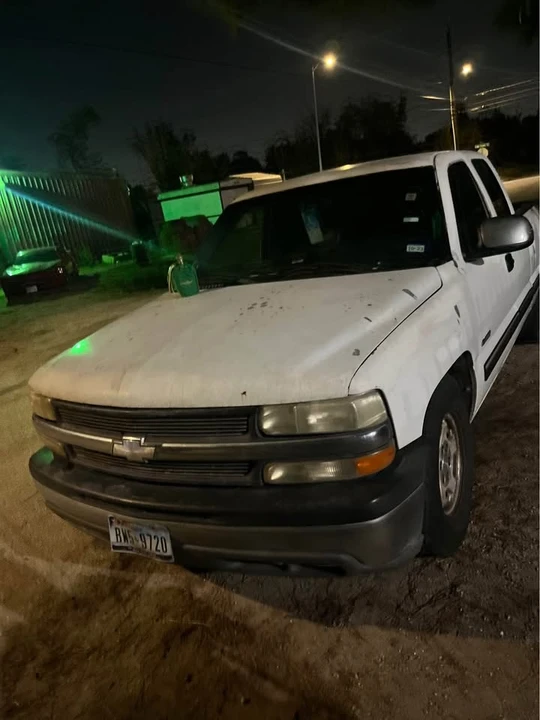 2001 Chevrolet Silverado 1st Gen - Image 2 of 10