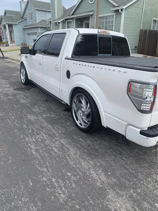 Ford F-150 10th Gen - Image 4 of 10
