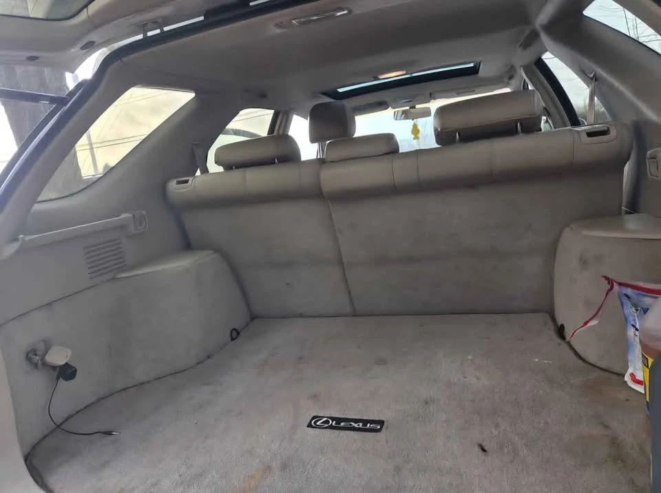 2000 Lexus RX 1st Gen - Image 9 of 9