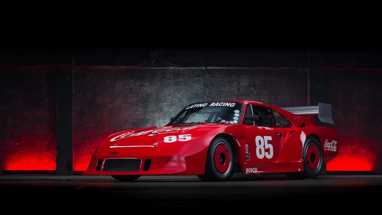 Porsche 934 & 935 - Image 3 of 31