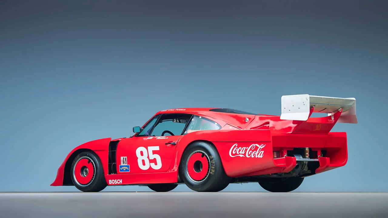 Porsche 934 & 935 - Image 21 of 31