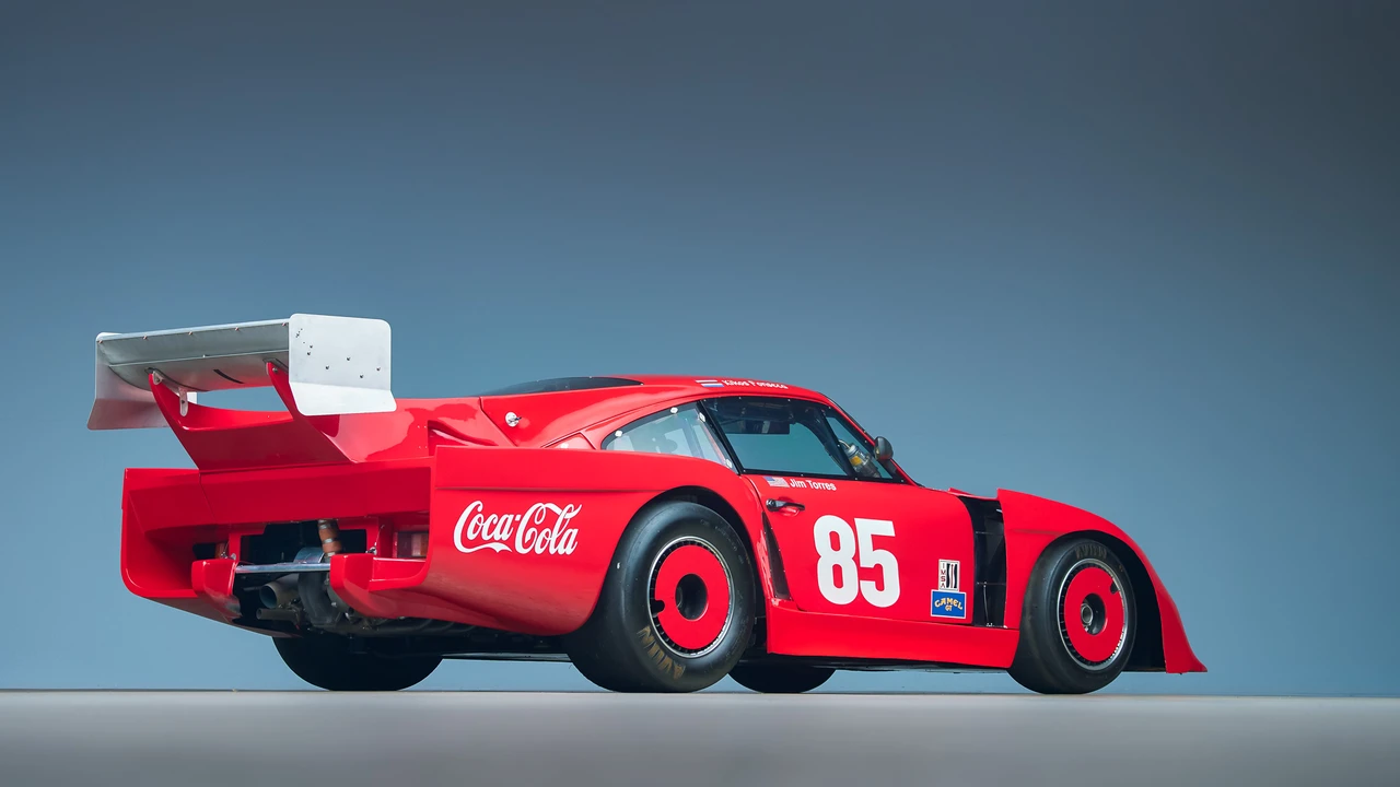 Porsche 934 & 935 - Image 26 of 31
