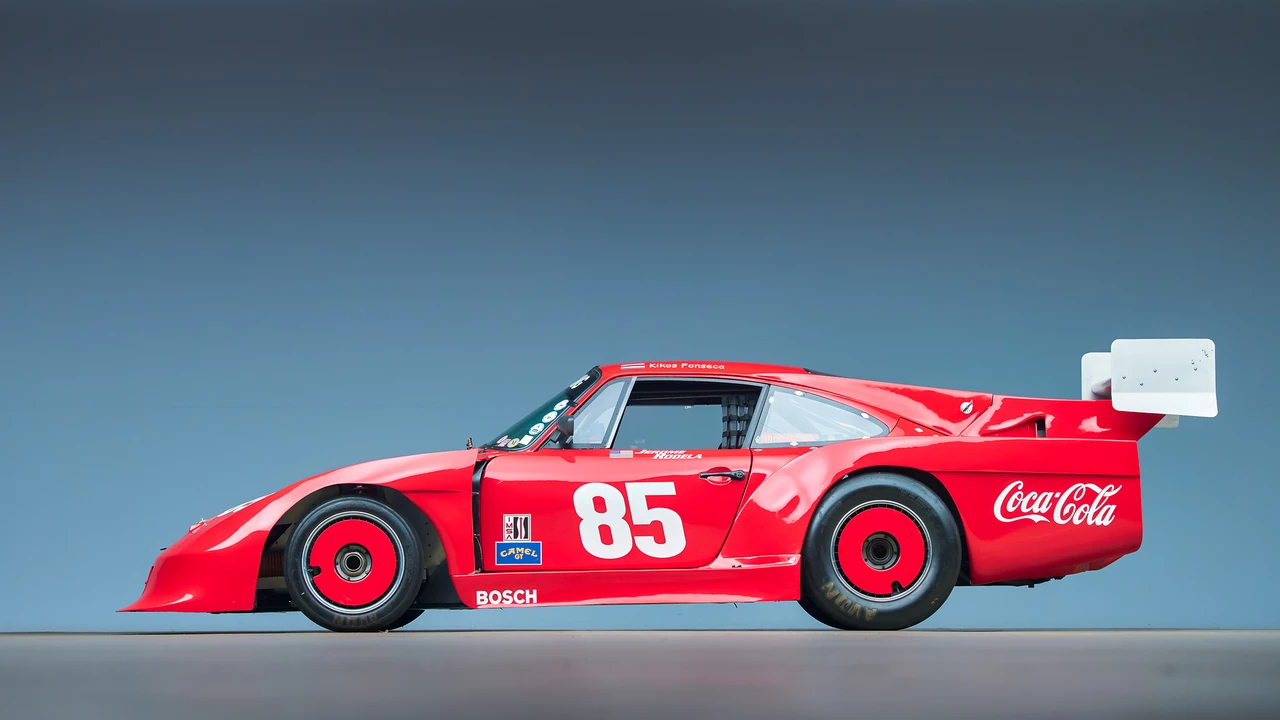 Porsche 934 & 935 - Image 20 of 31