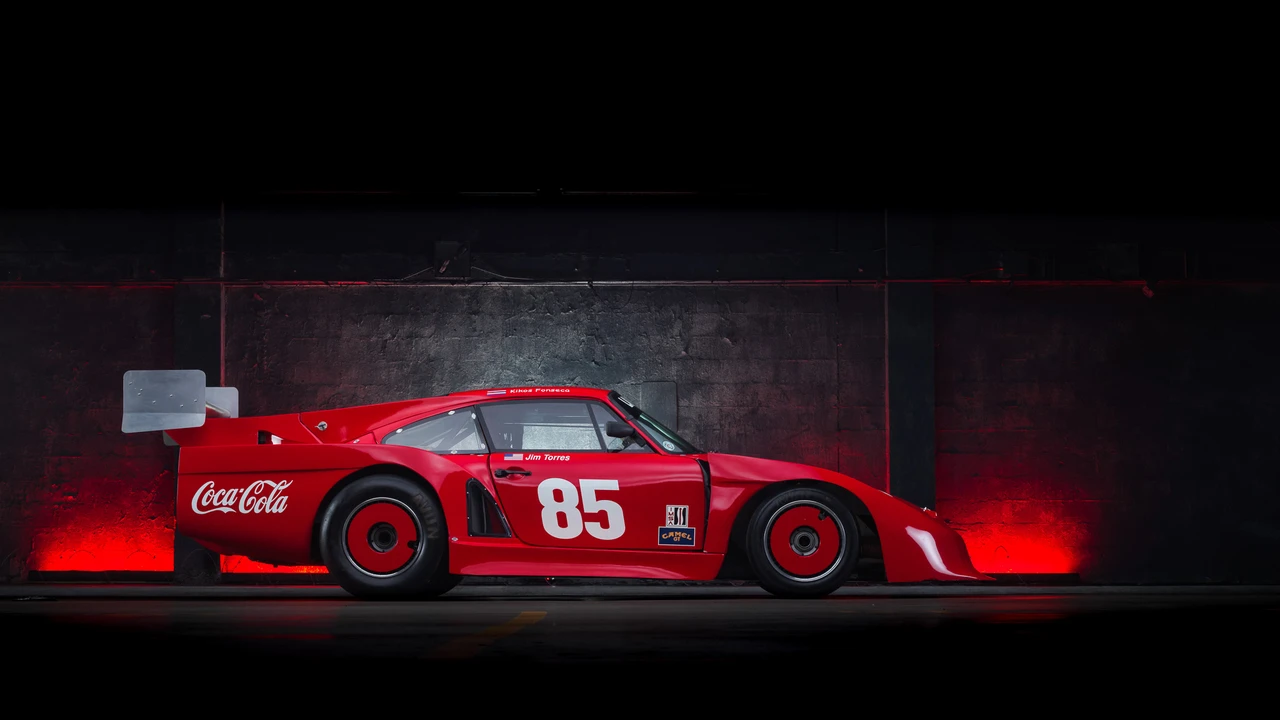 Porsche 934 & 935 - Image 7 of 31