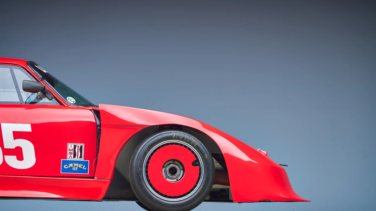 Porsche 934 & 935 - Image 30 of 31