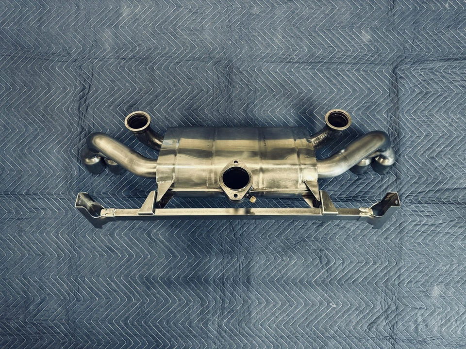 Parts & Memorabilia Mechanical Components - Image 2 of 4