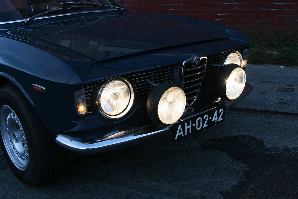 1964 Alfa Romeo Giulia Sprint GT - Image 13 of 31