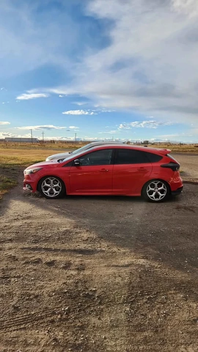 2015 Ford Focus 3rd Gen - Image 2 of 9