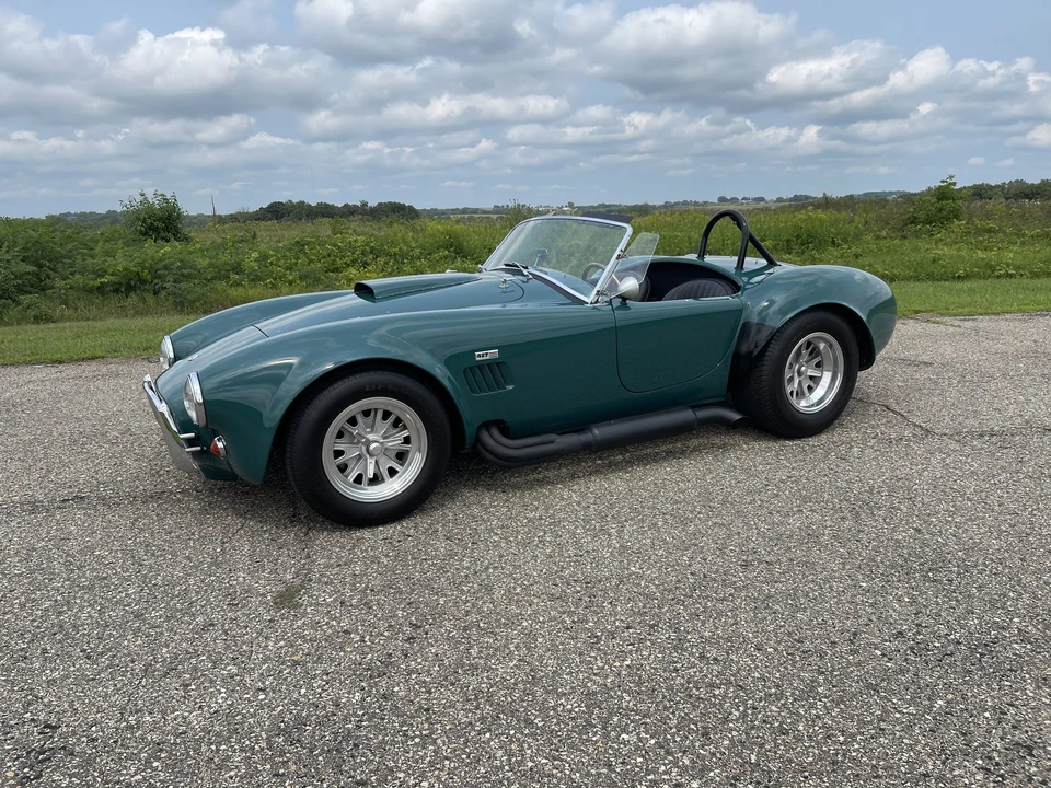 Shelby Cobra Replica - Image 4 of 31