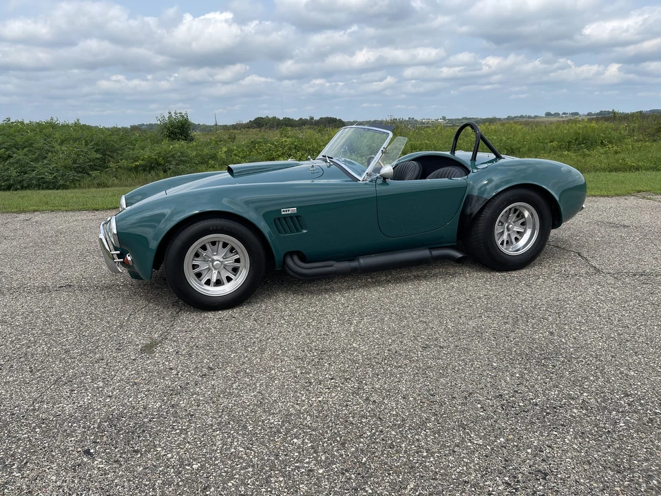 Shelby Cobra Replica - Image 3 of 31