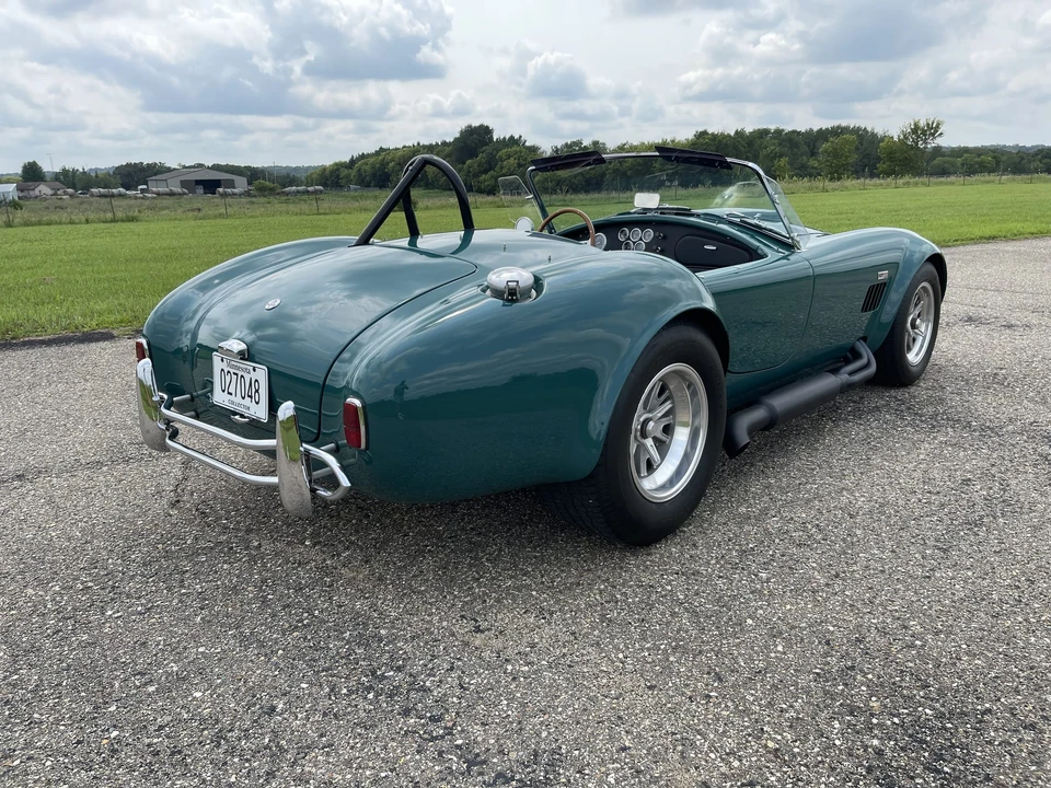 Shelby Cobra Replica - Image 26 of 31