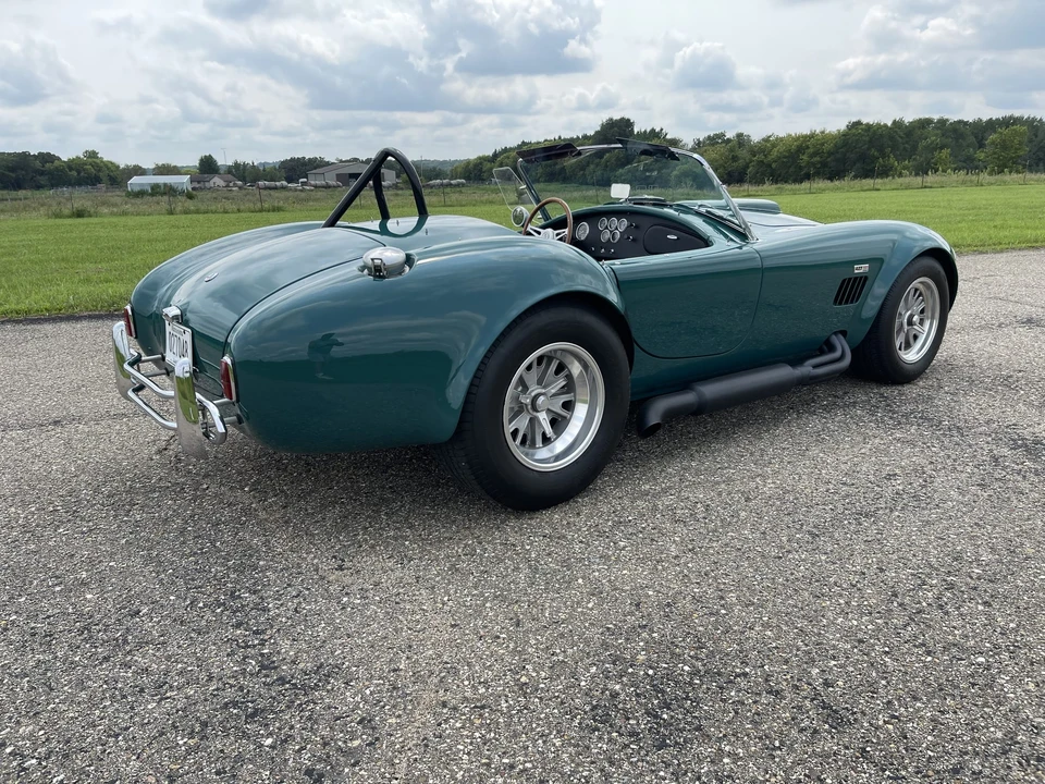 Shelby Cobra Replica - Image 27 of 31