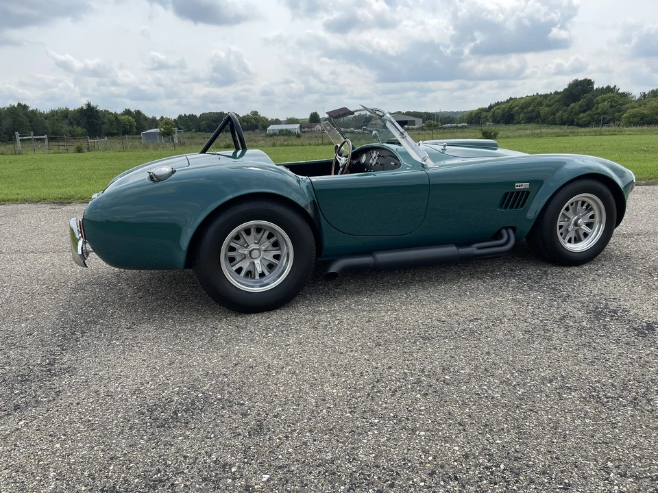 Shelby Cobra Replica - Image 23 of 31