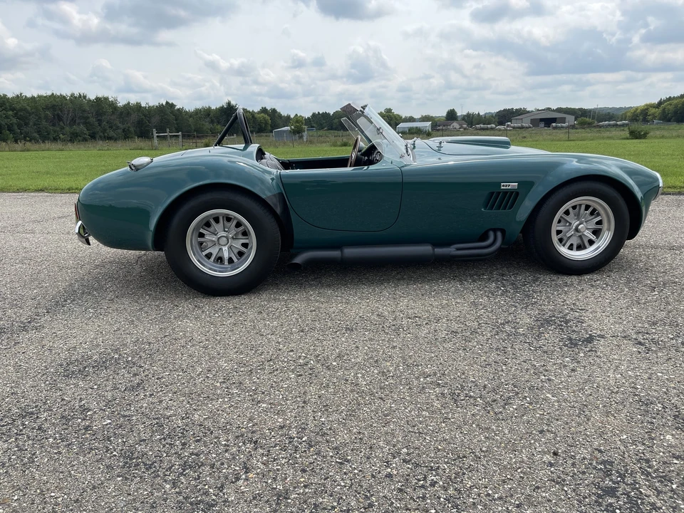 Shelby Cobra Replica - Image 21 of 31