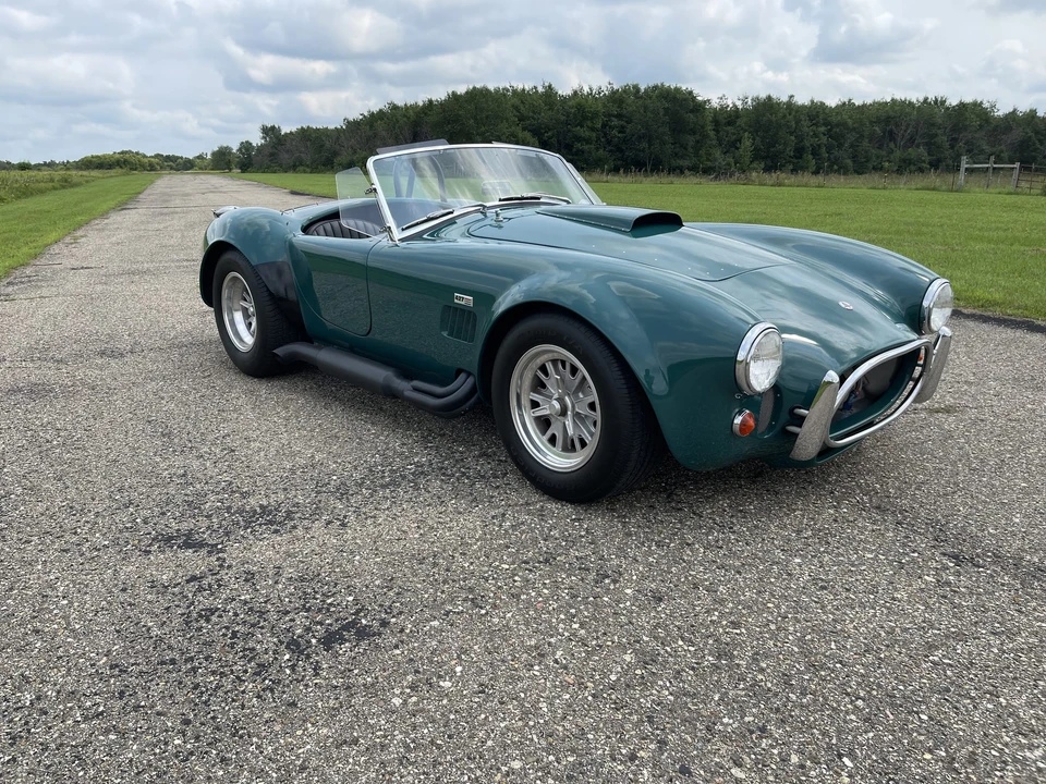 Shelby Cobra Replica - Image 13 of 31