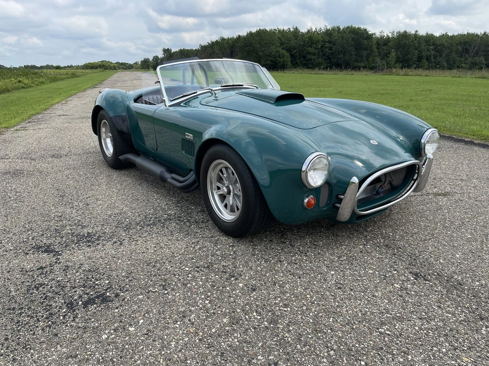 Shelby Cobra Replica - Image 12 of 31