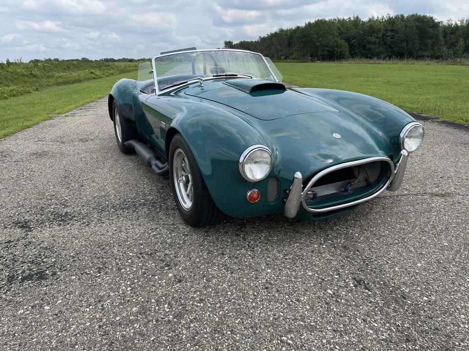 Shelby Cobra Replica - Image 11 of 31