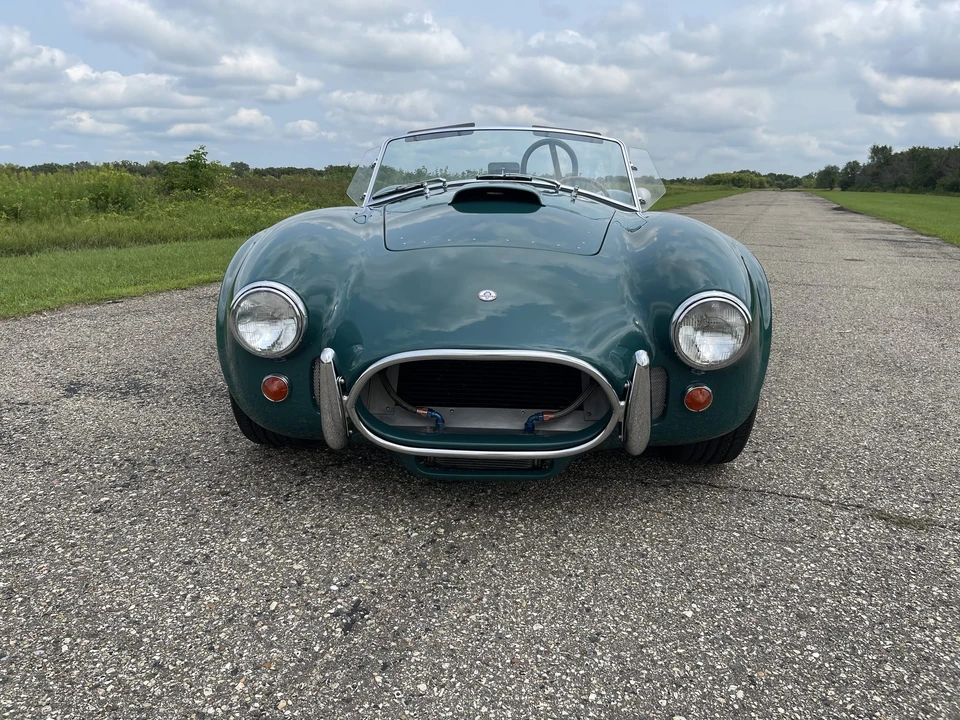 Shelby Cobra Replica - Image 8 of 31