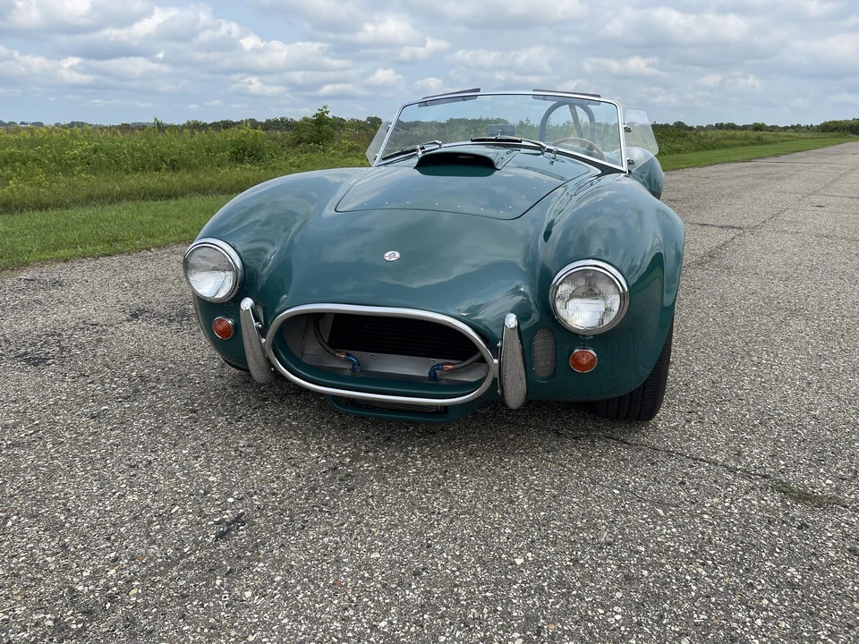 Shelby Cobra Replica - Image 7 of 31
