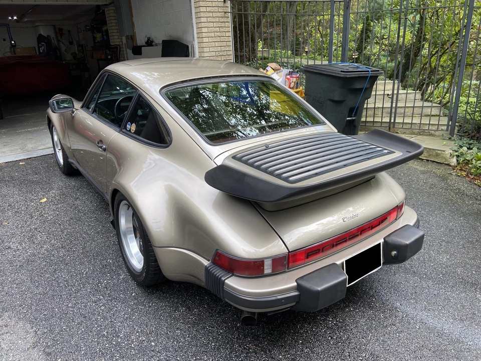1984 Porsche 911 Carrera 3.2 - Image 11 of 31