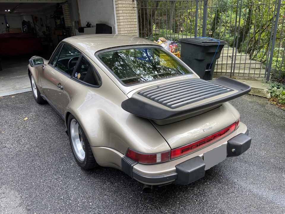 1984 Porsche 911 Carrera 3.2 - Image 10 of 31
