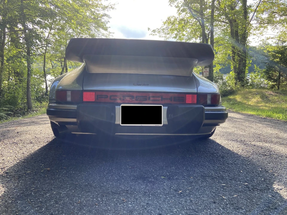 1984 Porsche 911 Carrera 3.2 - Image 17 of 31