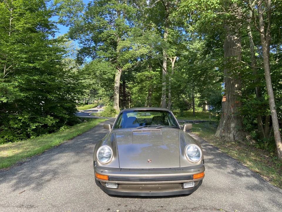 1984 Porsche 911 Carrera 3.2 - Image 29 of 31