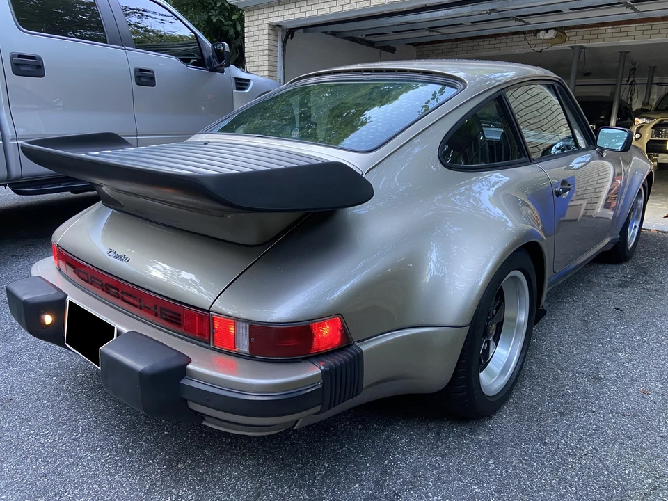 1984 Porsche 911 Carrera 3.2 - Image 19 of 31
